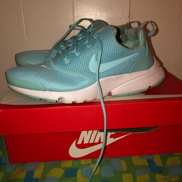 Blue & white nike presto - Picture 1 of 2